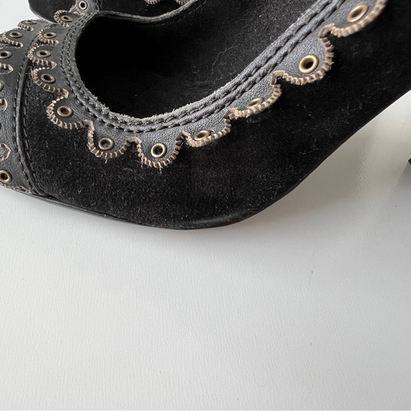 Burberry Black Suede Heels with Leather Trim and Grommets - Picture 8 of 12